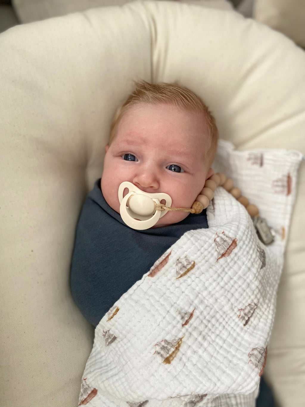 Organic Muslin Burp Cloth - Soft & Absorbent Baby Essential